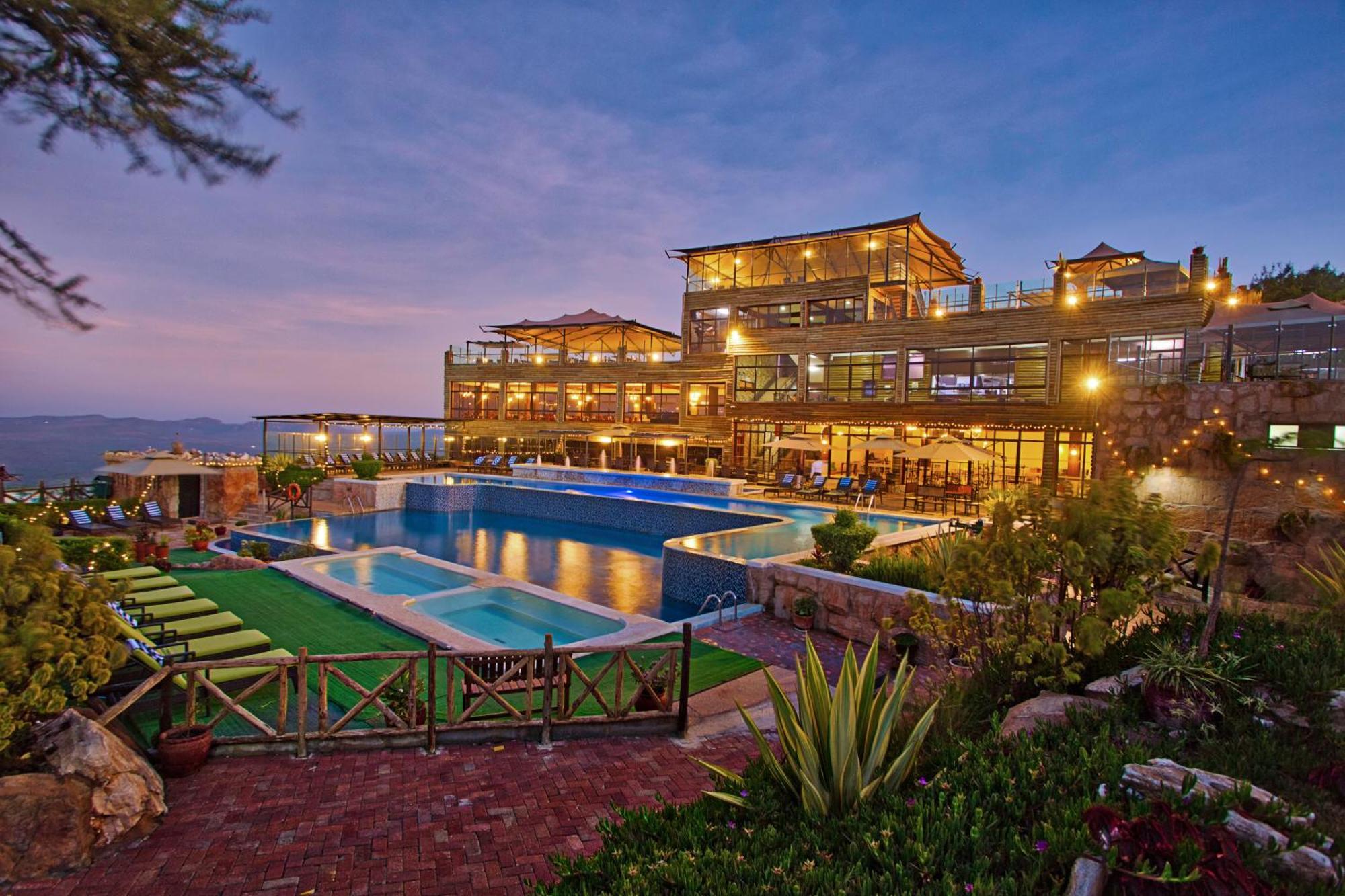 Lerruat Log Lodge *
